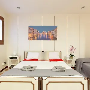 https://residenza-giulia.hotelinveneto.com